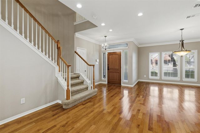 5813 Miramonte DR, Austin, TX 78759