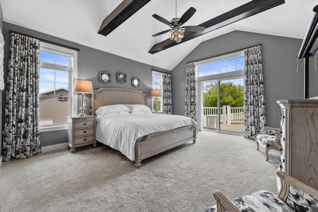 S66W24310 Skyline AVENUE, Waukesha, WI 53189