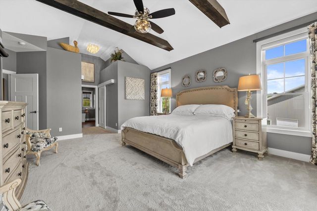 S66W24310 Skyline AVENUE, Waukesha, WI 53189
