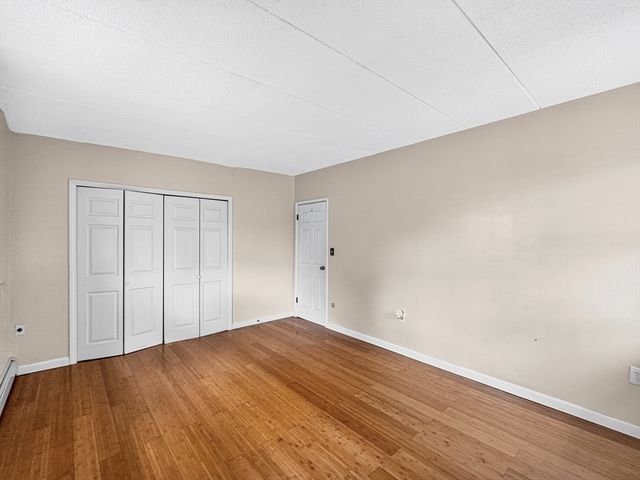 20 Skyline Dr 11, Braintree, MA 02184