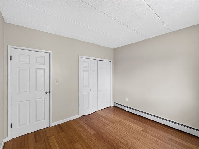 20 Skyline Dr 11, Braintree, MA 02184