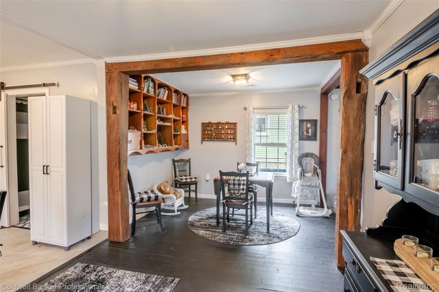 715 E Tennyson Avenue, Pontiac, MI 48340