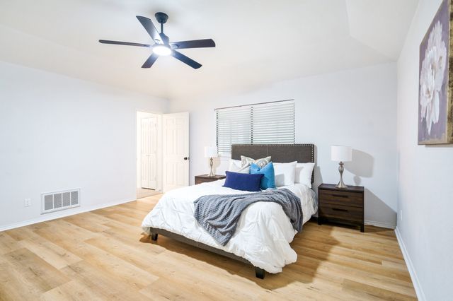 7566 Carriage Lane, Fort Worth, TX 76112