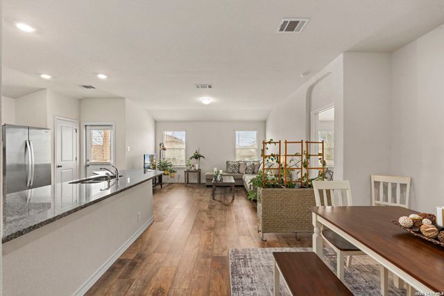 248 Cuban Emerald, San Antonio, TX 78253