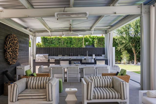 470 E Avenida Olancha B, Palm Springs, CA 92264