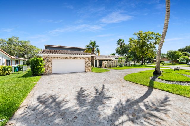 10751 NW 43rd Court, Coral Springs, FL 33065