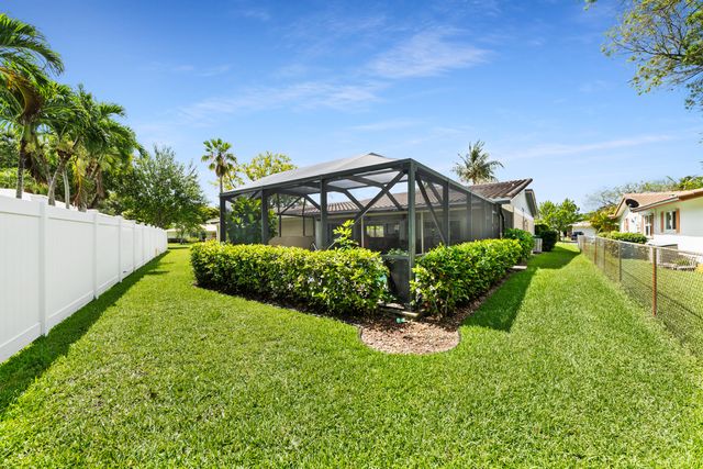 10751 NW 43rd Court, Coral Springs, FL 33065