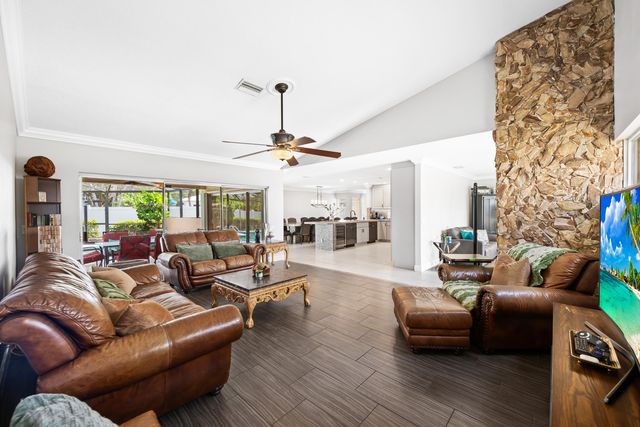 10751 NW 43rd Court, Coral Springs, FL 33065