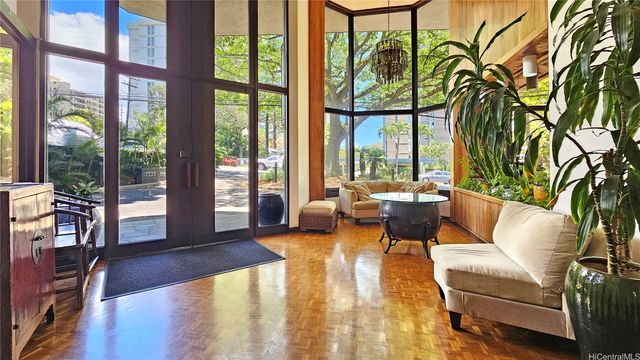 2040 Nuuanu Avenue 703, Honolulu, HI 96817