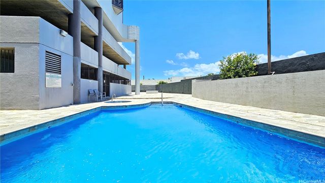 2040 Nuuanu Avenue 703, Honolulu, HI 96817