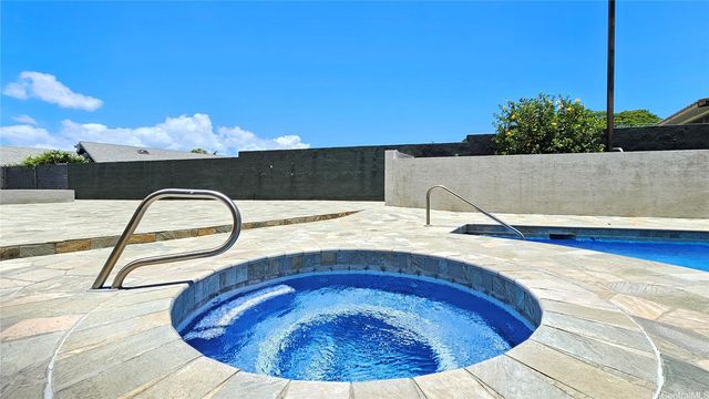 2040 Nuuanu Avenue 703, Honolulu, HI 96817