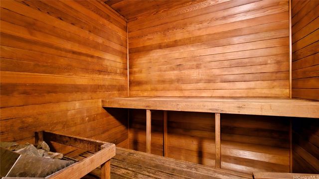 2040 Nuuanu Avenue 703, Honolulu, HI 96817