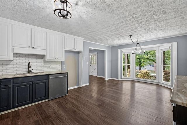 26 Ridgewood Drive, Cartersville, GA 30120