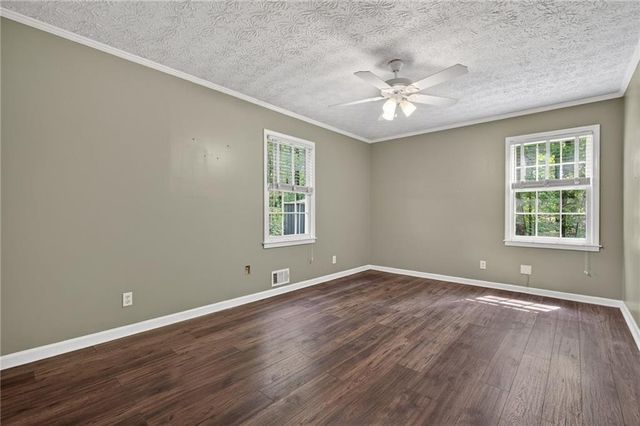 26 Ridgewood Drive, Cartersville, GA 30120