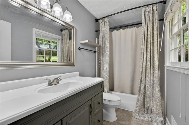 26 Ridgewood Drive, Cartersville, GA 30120