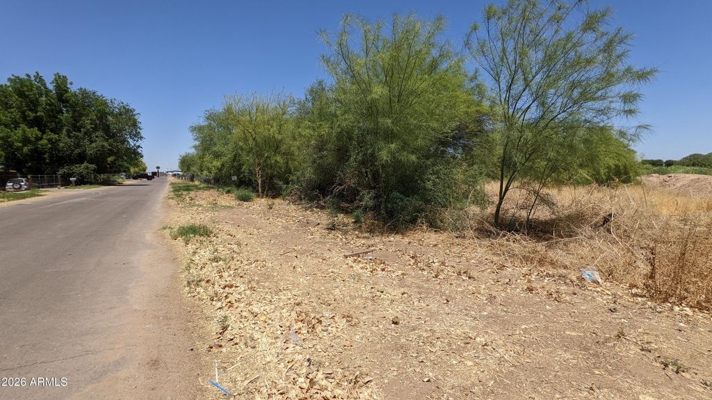 6205 S 121st Avenue --, Tolleson, AZ 85353 — photo 3