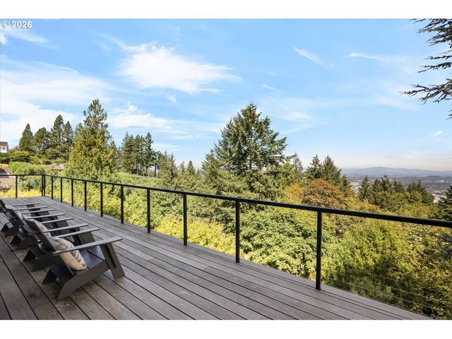 4260 Sw COUNCIL CREST Dr, Portland, OR 97239