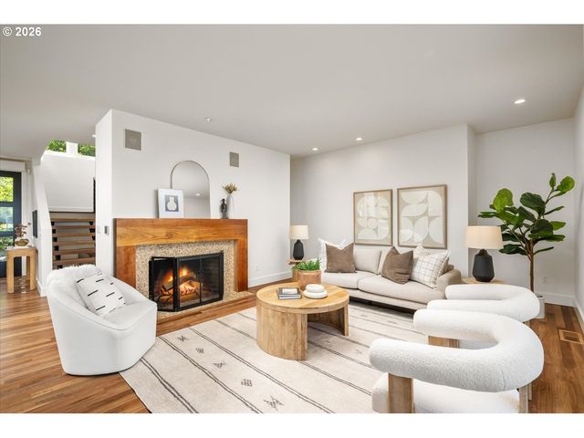 4260 Sw COUNCIL CREST Dr, Portland, OR 97239