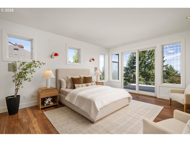 4260 Sw COUNCIL CREST Dr, Portland, OR 97239
