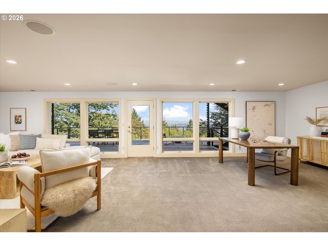 4260 Sw COUNCIL CREST Dr, Portland, OR 97239