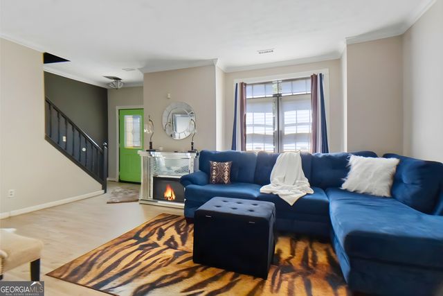 3460 Estate Lake Drive, Fairburn, GA 30213