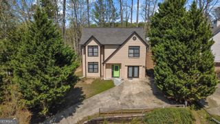 3460 Estate Lake Drive, Fairburn, GA 30213