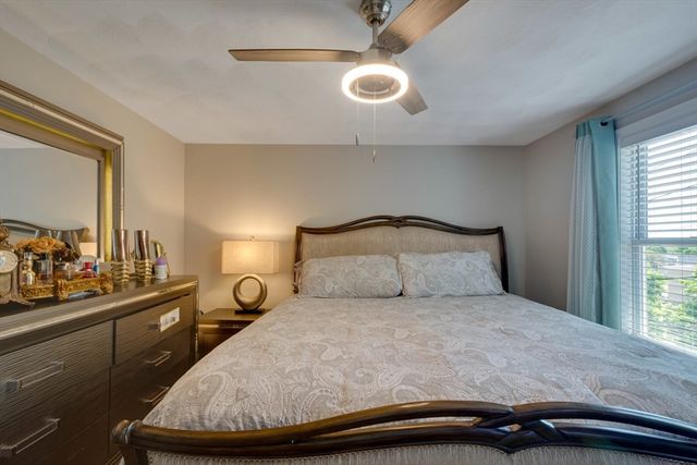 23 Lovers Leap Ave, Lynn, MA 01904
