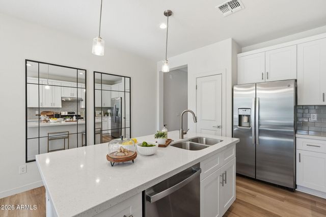 1522 W SIERRA VISTA Drive, Phoenix, AZ 85015