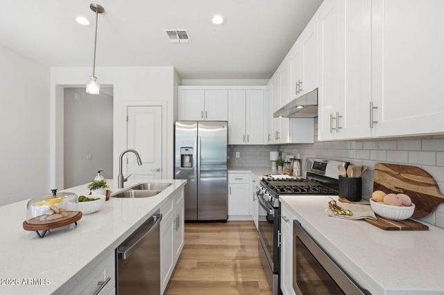 1522 W SIERRA VISTA Drive, Phoenix, AZ 85015