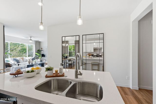 1522 W SIERRA VISTA Drive, Phoenix, AZ 85015