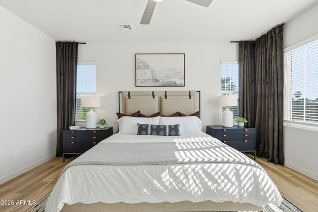 1522 W SIERRA VISTA Drive, Phoenix, AZ 85015