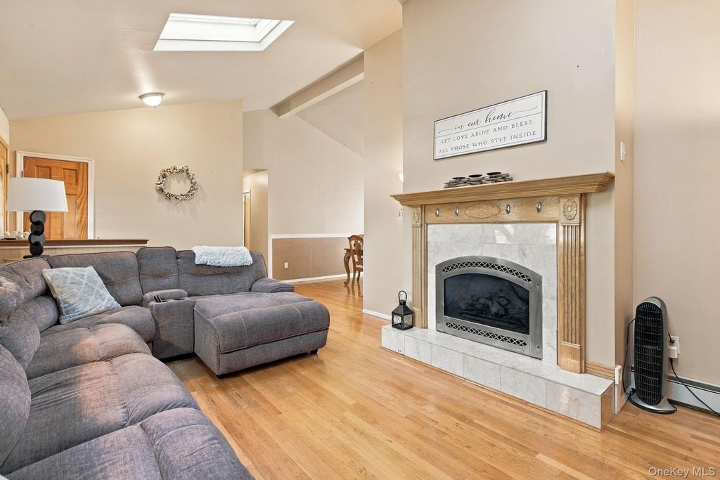 46 Cedar Street, Selden, NY 11784 — photo 4