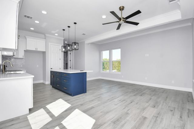 1008 20th Street, Dickinson, TX 77539