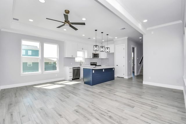 1008 20th Street, Dickinson, TX 77539