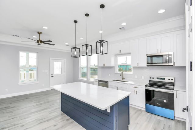 1008 20th Street, Dickinson, TX 77539
