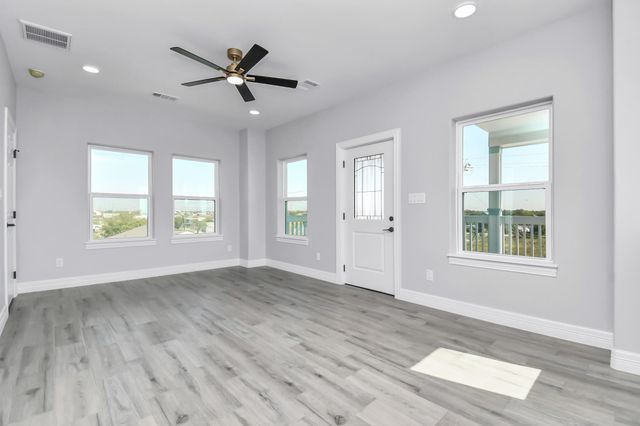 1008 20th Street, Dickinson, TX 77539