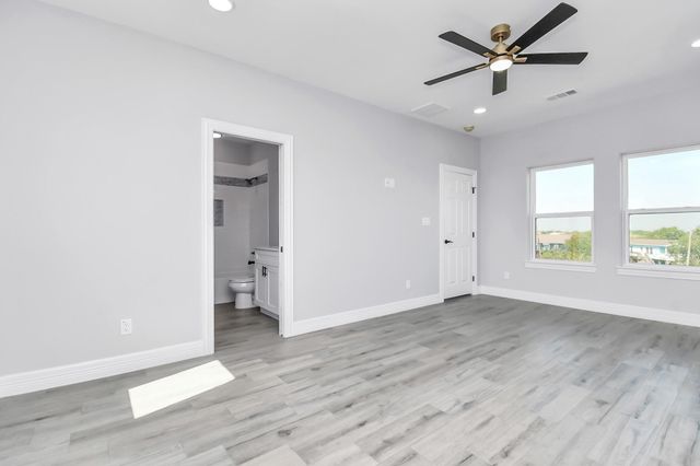 1008 20th Street, Dickinson, TX 77539