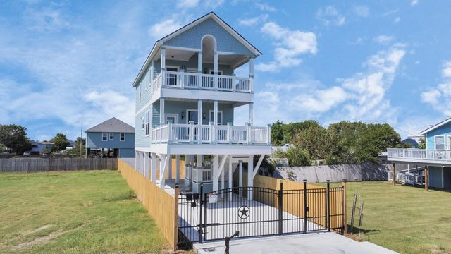 1008 20th Street, Dickinson, TX 77539