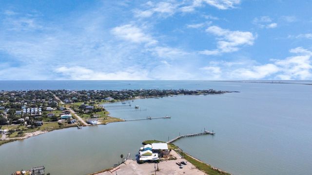 1008 20th Street, Dickinson, TX 77539