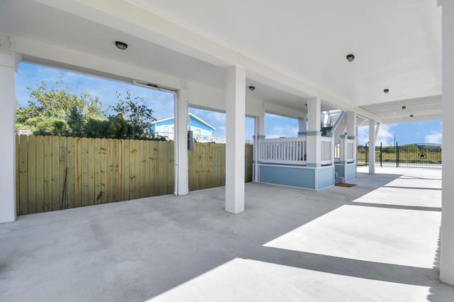 1008 20th Street, Dickinson, TX 77539