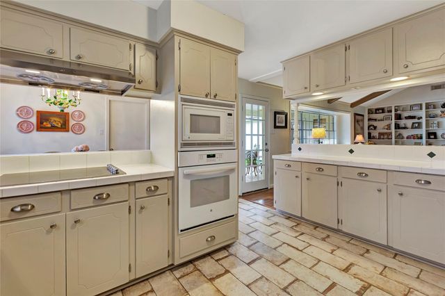 18623 Prince William Lane, Houston, TX 77058