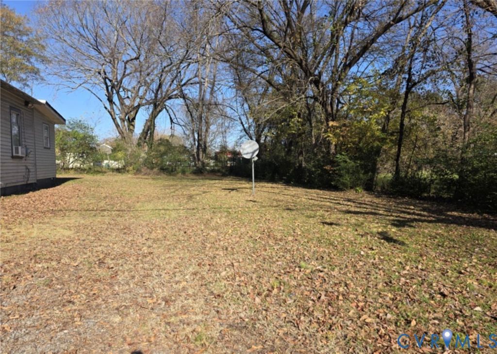 1051 Sussex St, Petersburg, VA 23803