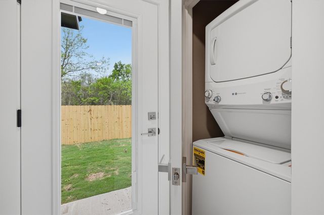 1004 S 1st Street, Sherman, TX 75090