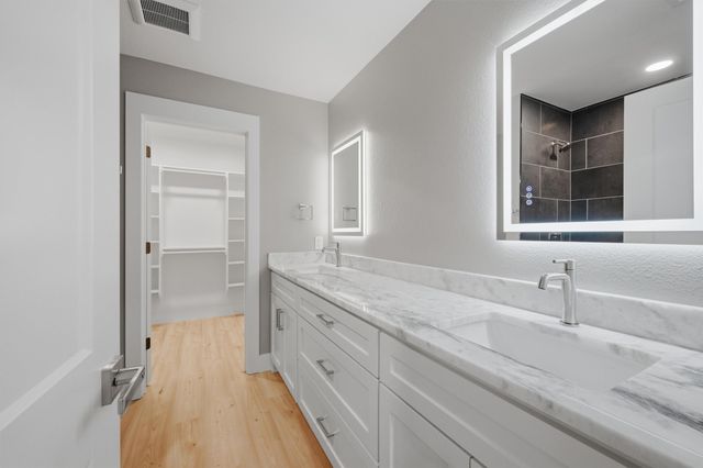 1004 S 1st Street, Sherman, TX 75090