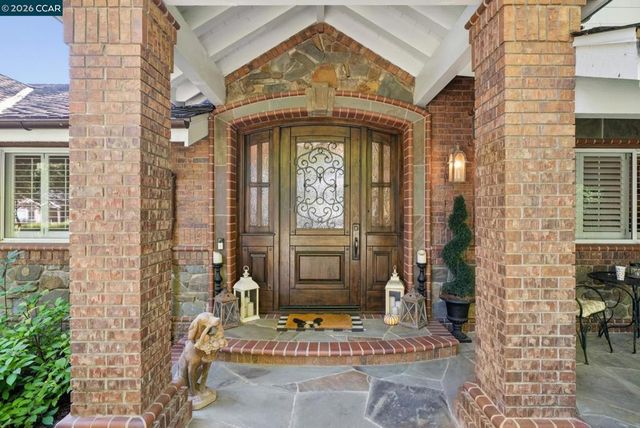 2031 Scarlet Oak Pl, Danville, CA 94506