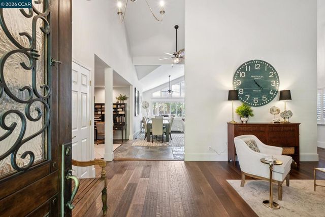 2031 Scarlet Oak Pl, Danville, CA 94506