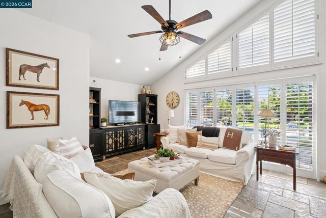 2031 Scarlet Oak Pl, Danville, CA 94506