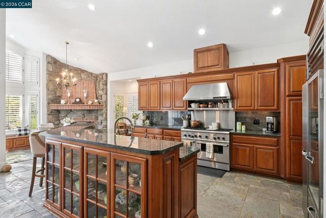 2031 Scarlet Oak Pl, Danville, CA 94506