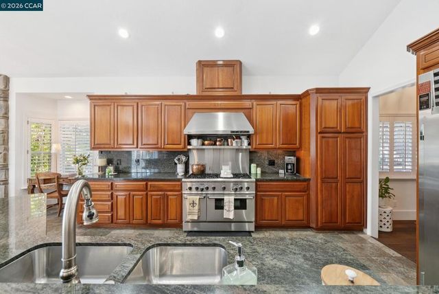 2031 Scarlet Oak Pl, Danville, CA 94506