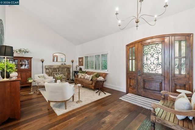 2031 Scarlet Oak Pl, Danville, CA 94506